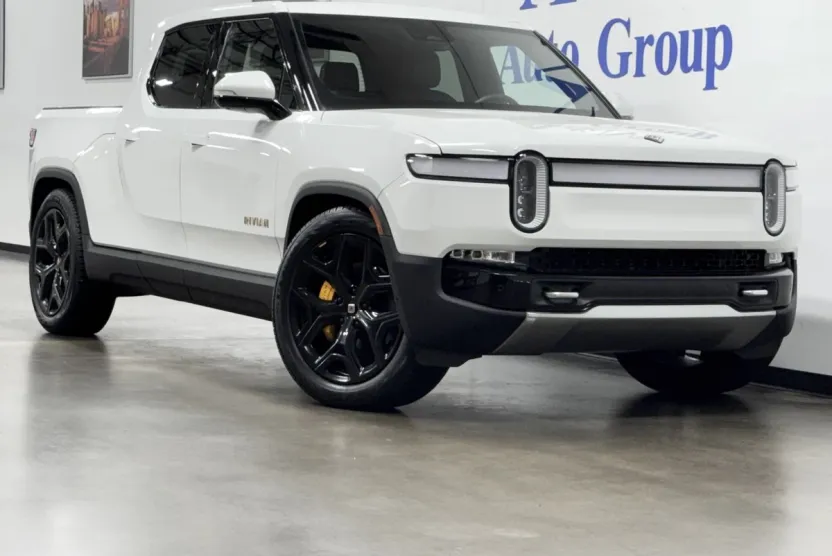 2022 Rivian R1T Adventure photo 1
