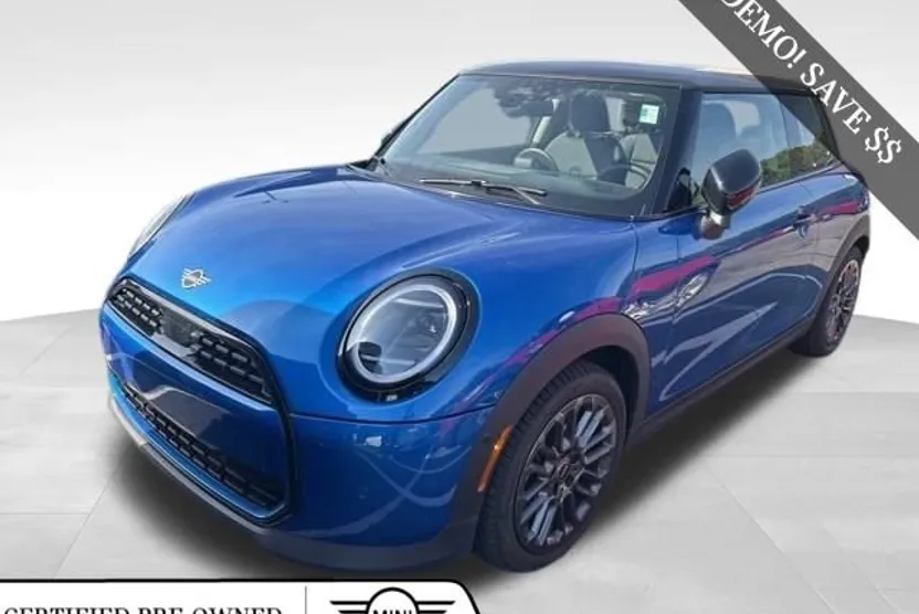 2025 Mini Cooper Signature photo 1