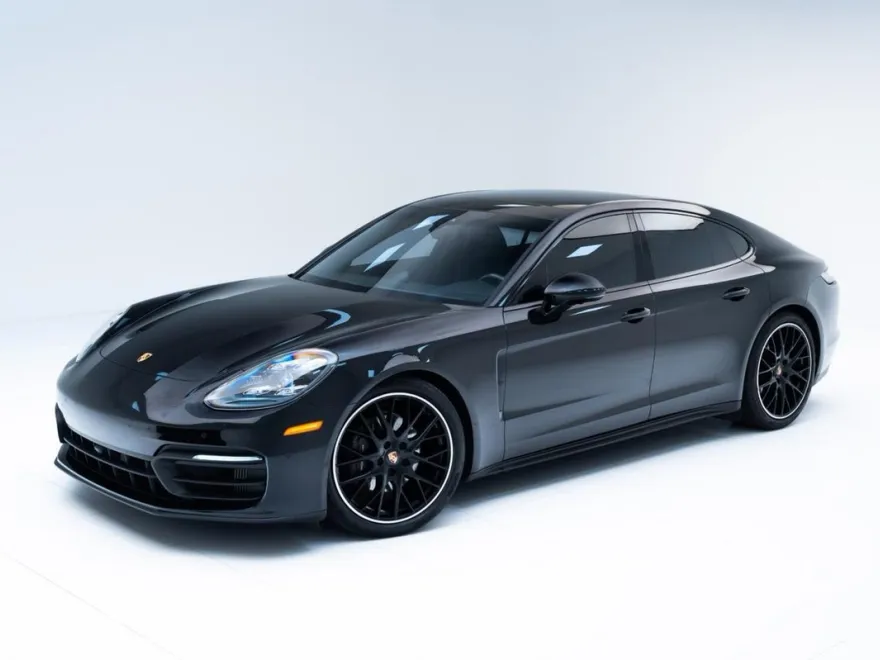 2022 Porsche Panamera Platinum photo 1