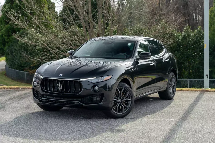 2024 Maserati Levante GT photo 1