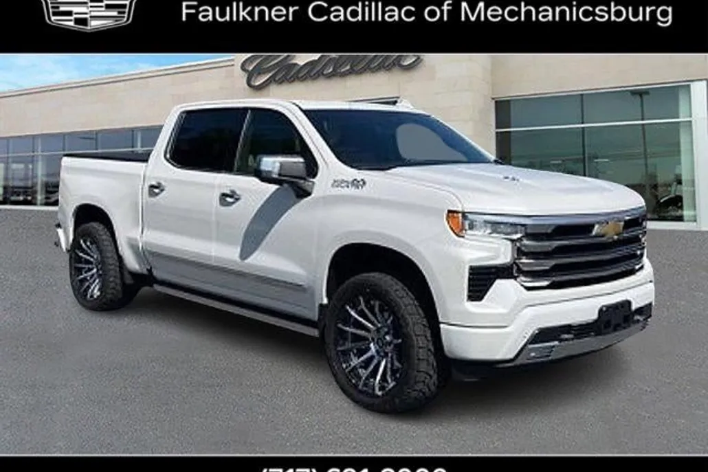 2024 Chevrolet Silverado 1500 High Country photo 1