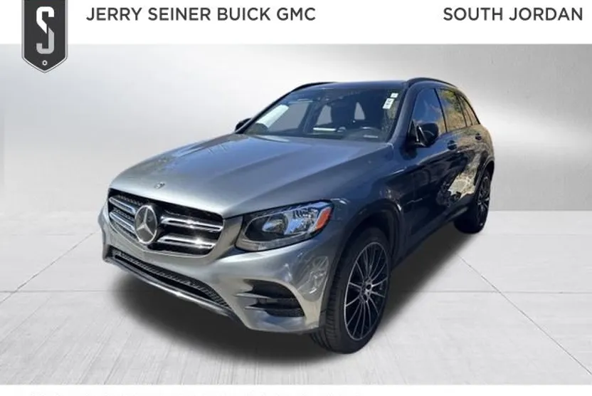 2018 Mercedes Benz GLC 300 4MATIC photo 1