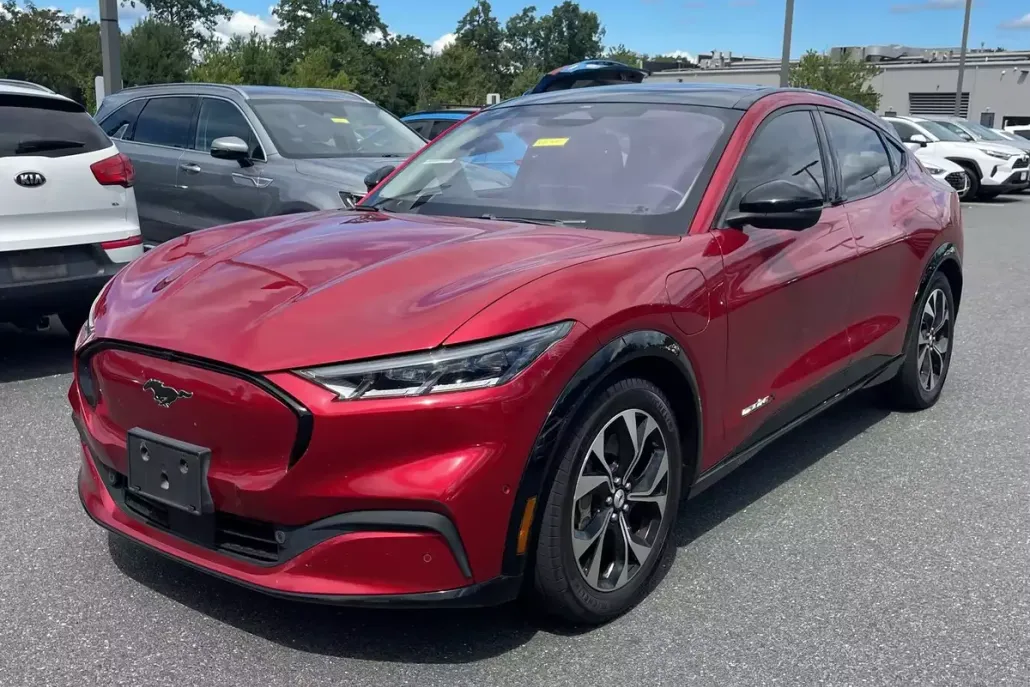 2021 Ford Mustang Mach-E Premium photo 1