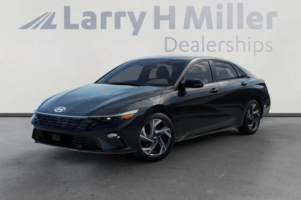 2025 Hyundai Elantra SEL Sport photo 1