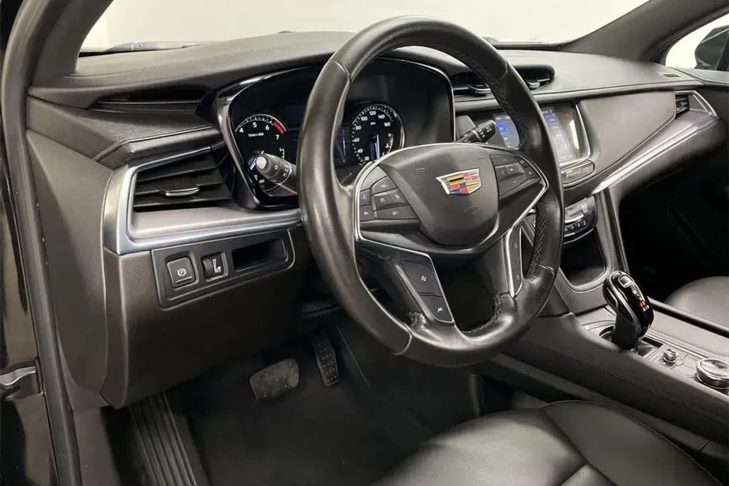 2020 Cadillac XT5 Luxury photo 1