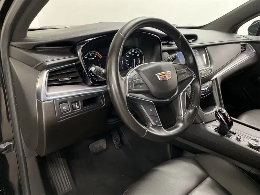 2020 Cadillac XT5 Luxury photo 1