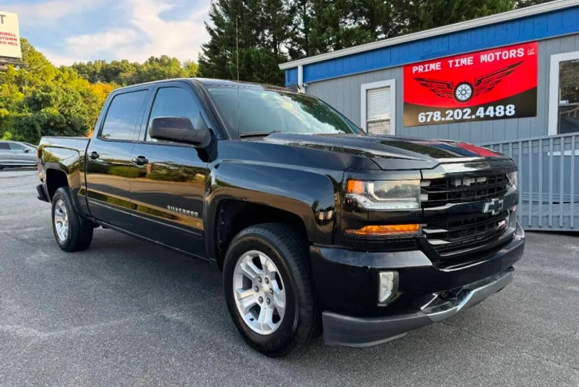 2017 Chevrolet Silverado 1500 LT Z71 photo 1