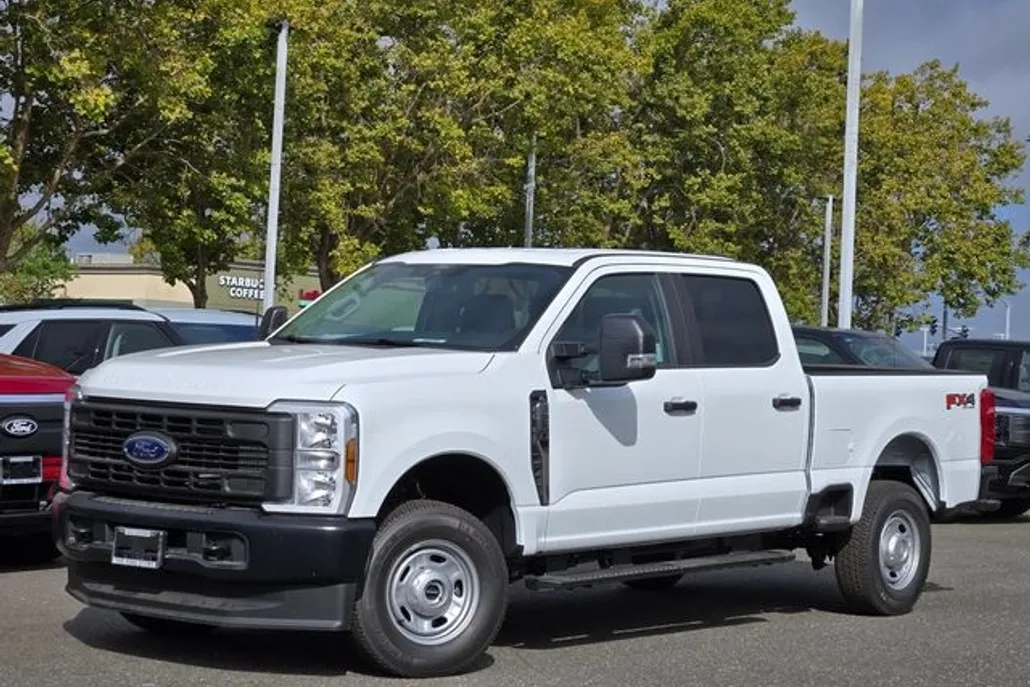 2025 Ford F-250 photo 1