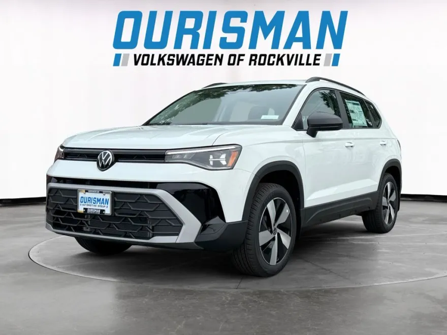 2025 Volkswagen Taos S photo 1