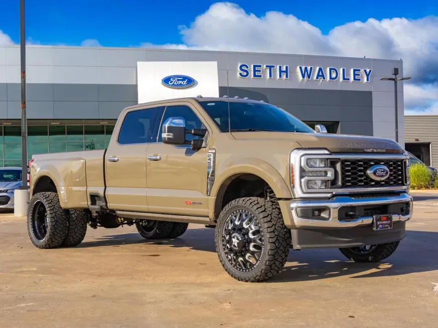 2026 Ford F-450 photo 1