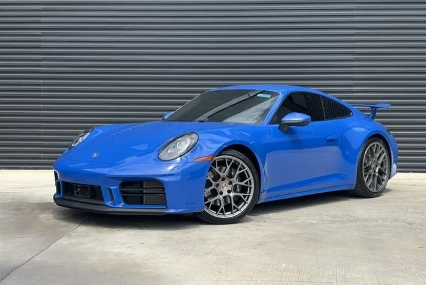2025 Porsche 911 Coupe photo 1