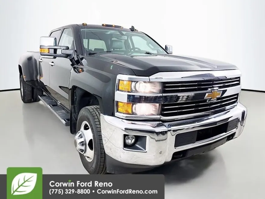 2015 Chevrolet Silverado 3500HD LTZ photo 1