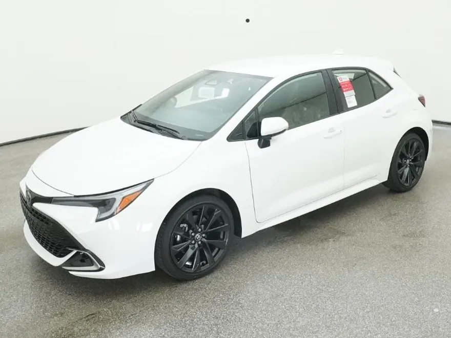 2025 Toyota Corolla XSE photo 1