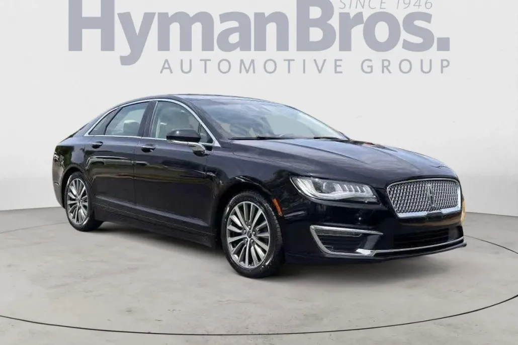 2020 Lincoln MKZ Standard photo 1