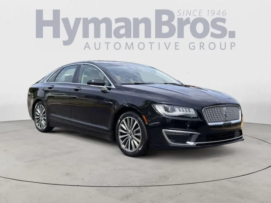 2020 Lincoln MKZ Standard photo 1