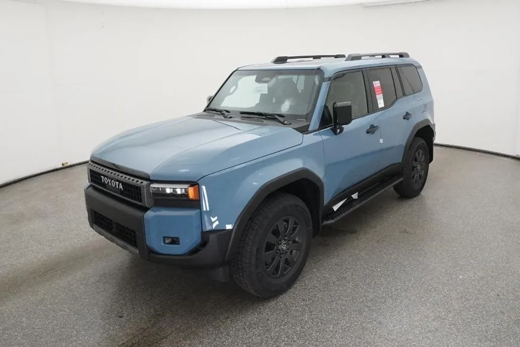 2025 Toyota Land Cruiser photo 1
