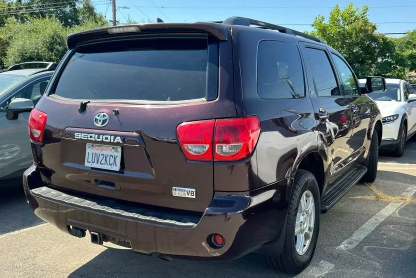 2012 Toyota Sequoia SR5 photo 1