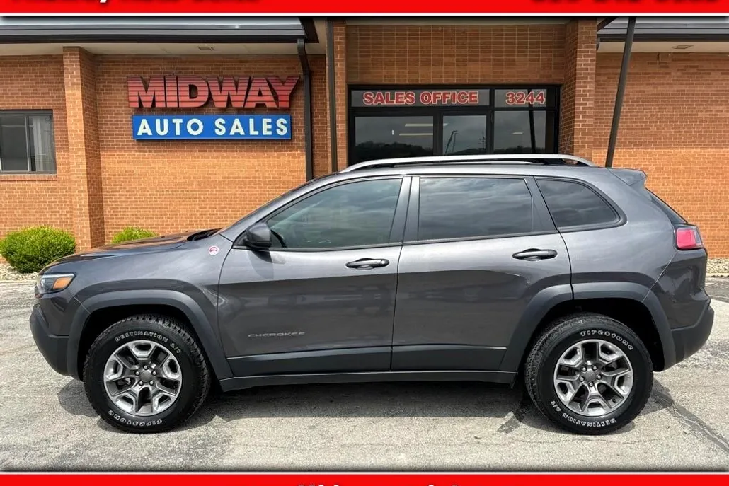 2019 Jeep Cherokee Trailhawk photo 1