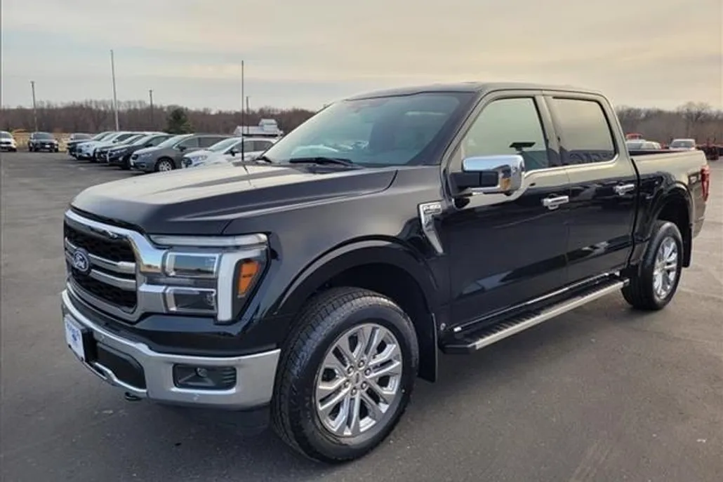 2025 Ford F-150 Lariat photo 1