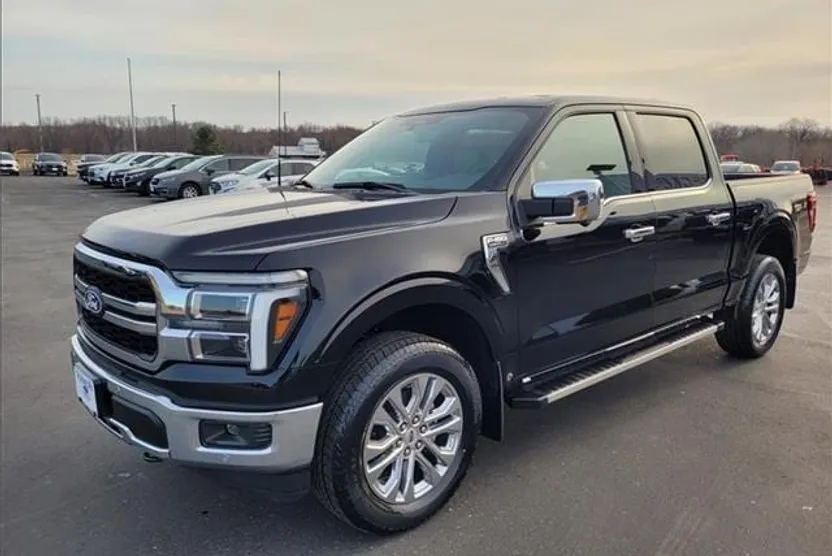 2025 Ford F-150 Lariat photo 1
