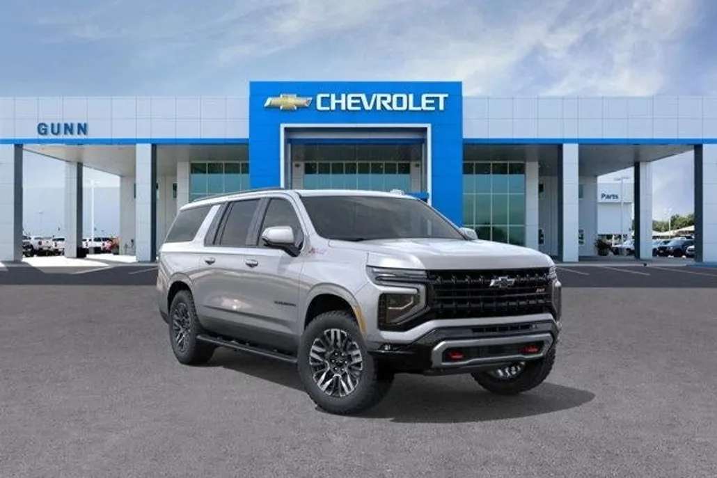 2026 Chevrolet Suburban Z71 photo 1