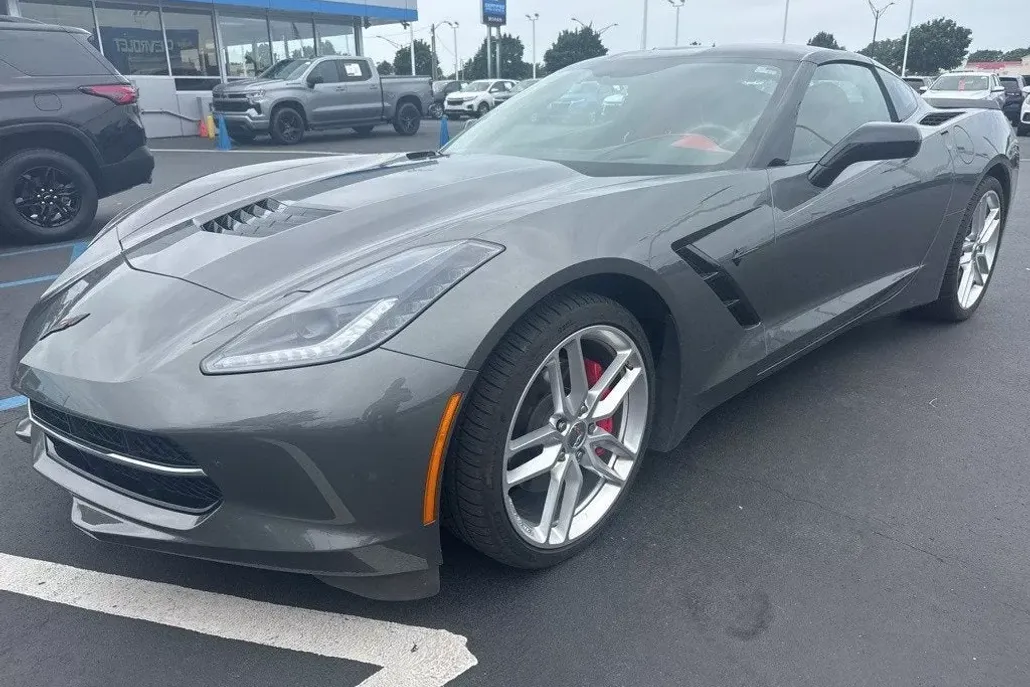 2015 Chevrolet Corvette Stingray 3LT photo 1