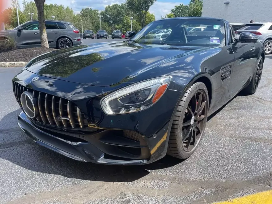 2018 Mercedes Benz AMG GT Roadster photo 1