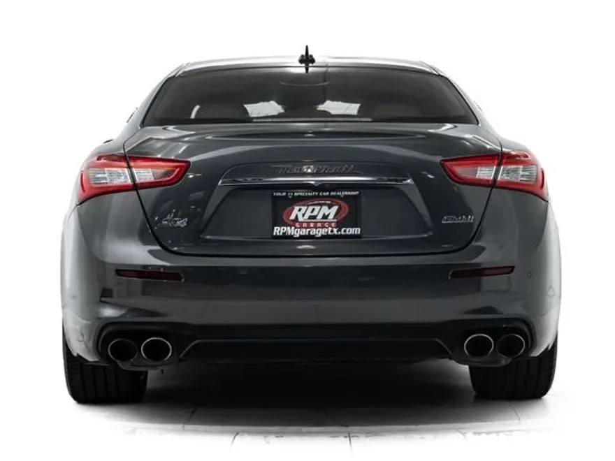 2018 Maserati Ghibli photo 1