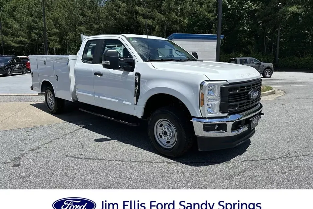 2024 Ford F-250 XL photo 1