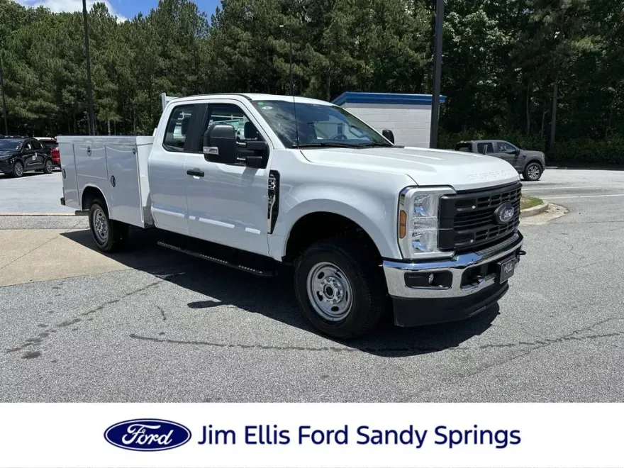 2024 Ford F-250 XL photo 1