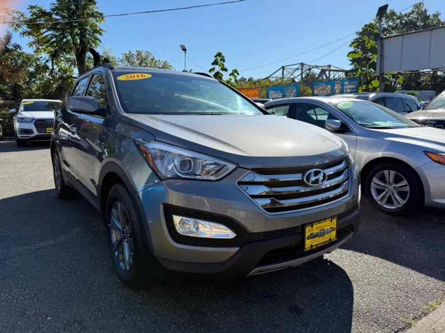2016 Hyundai Santa Fe Sport photo 1