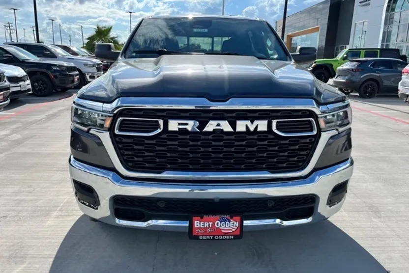 2025 Ram 1500 Tradesman photo 1