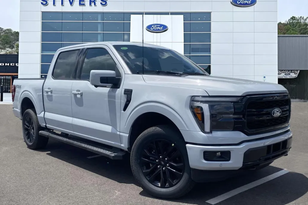 2025 Ford F-150 Lariat photo 1