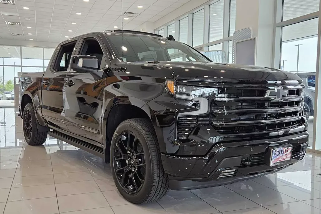 2026 Chevrolet Silverado 1500 High Country photo 1