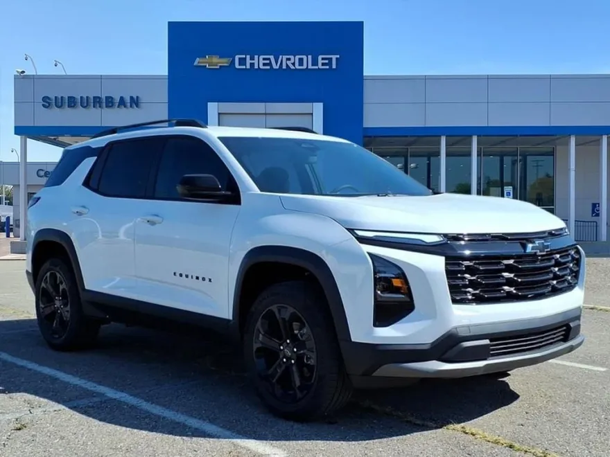 2026 Chevrolet Equinox LT photo 1