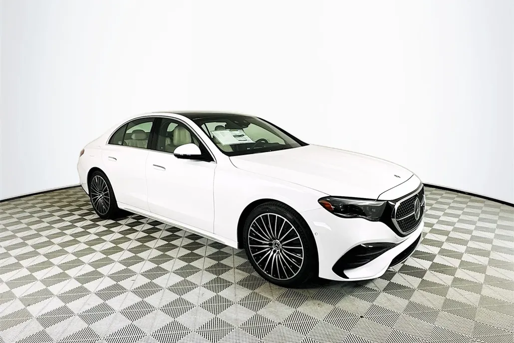 2026 Mercedes Benz E 350 4MATIC photo 1