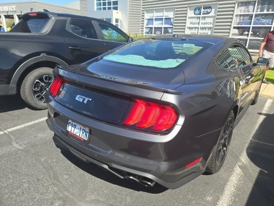 2019 Ford Mustang GT Premium photo 1