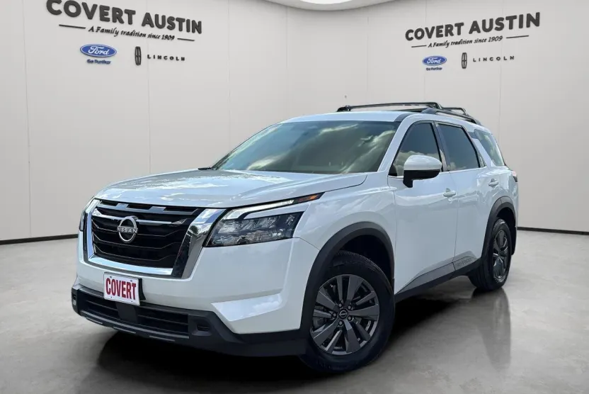 2024 Nissan Pathfinder SV photo 1