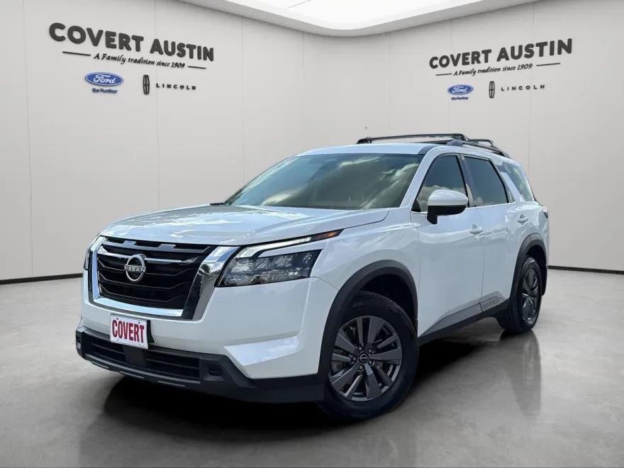 2024 Nissan Pathfinder SV photo 1