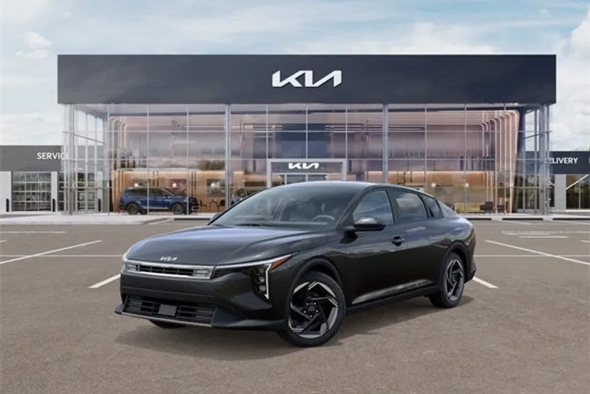 2025 Kia K4 EX photo 1