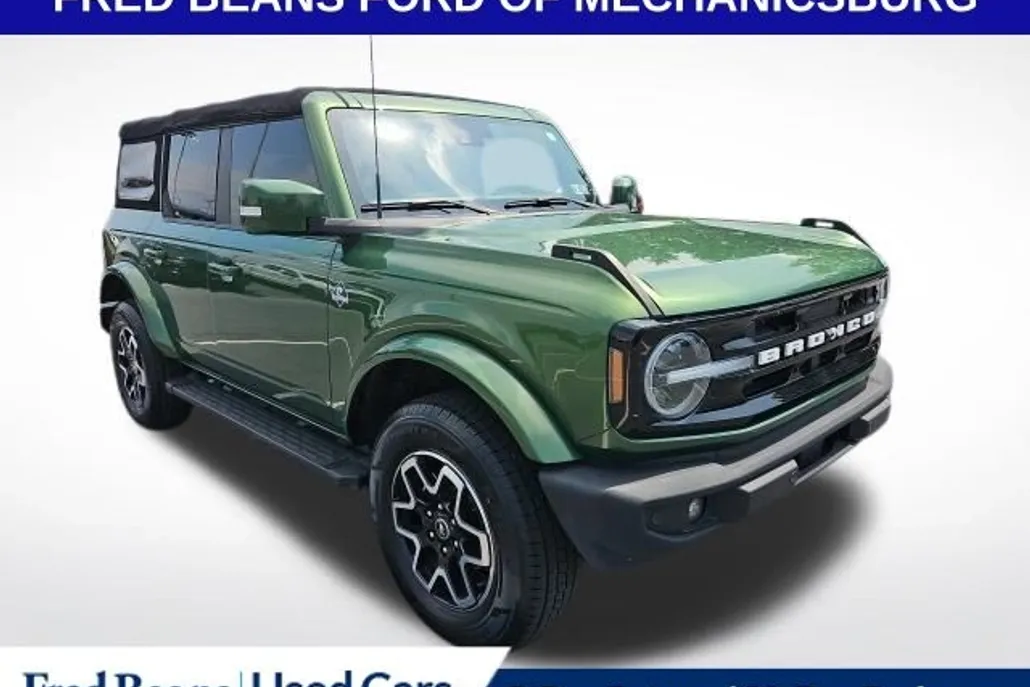 2022 Ford Bronco Outer Banks photo 1