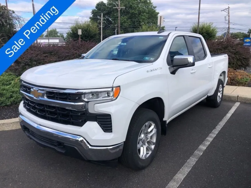 2022 Chevrolet Silverado 1500 LT photo 1