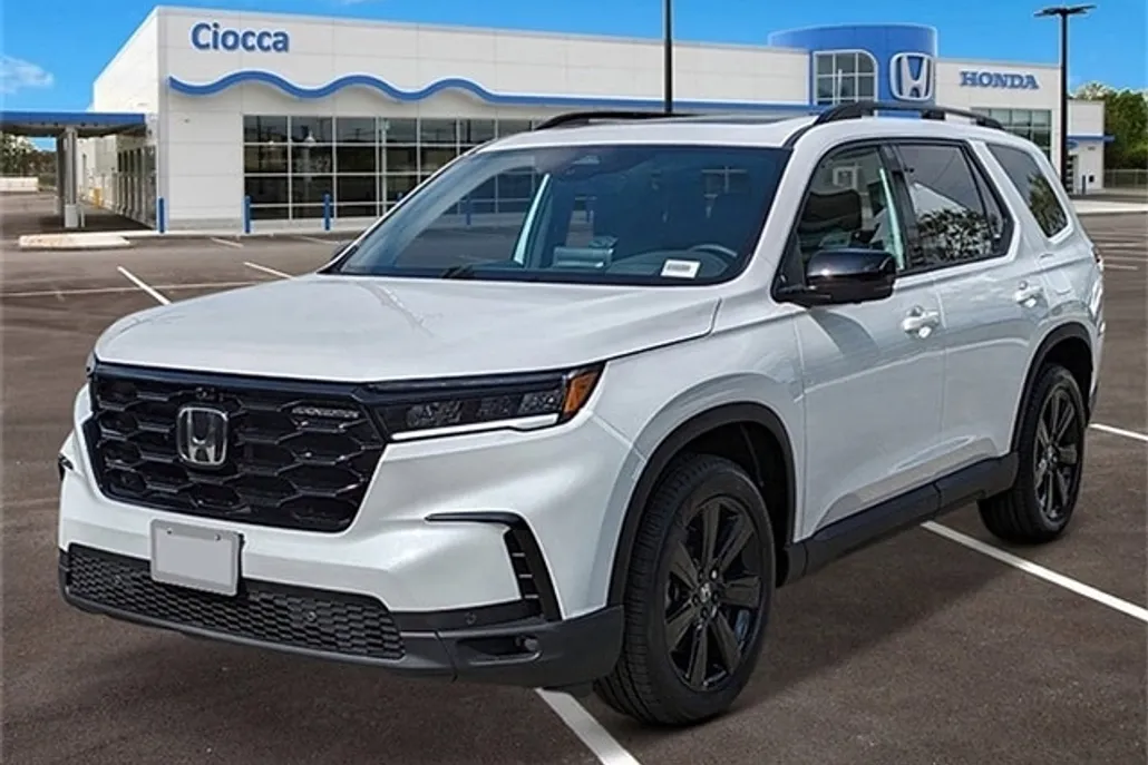 2025 Honda Pilot Black Edition photo 1
