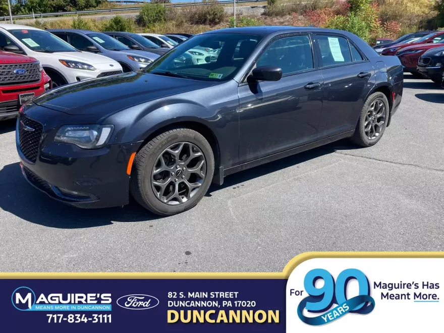 2018 Chrysler 300 S photo 1