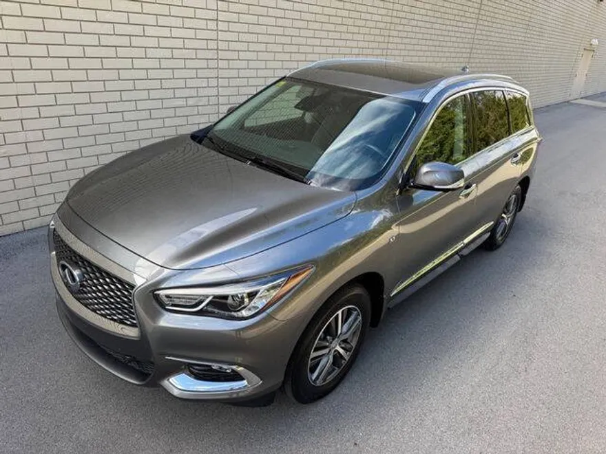 2020 Infiniti QX60 Luxe photo 1