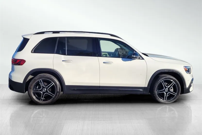 2021 Mercedes Benz GLB 250 4MATIC photo 1