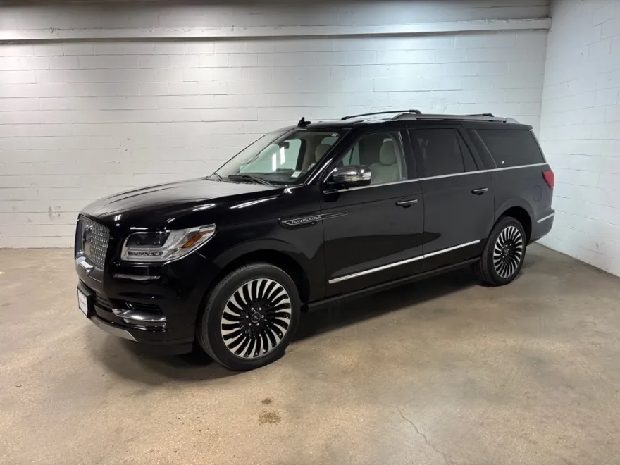 2020 Lincoln Navigator Black Label photo 1