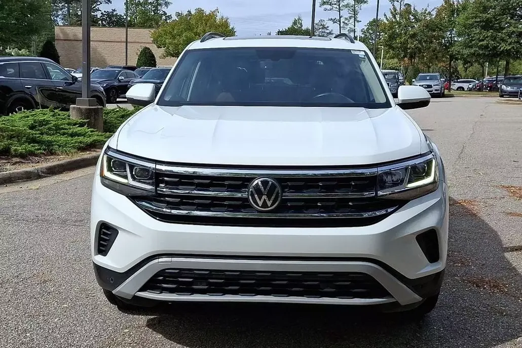 2022 Volkswagen Atlas SE Technology photo 1
