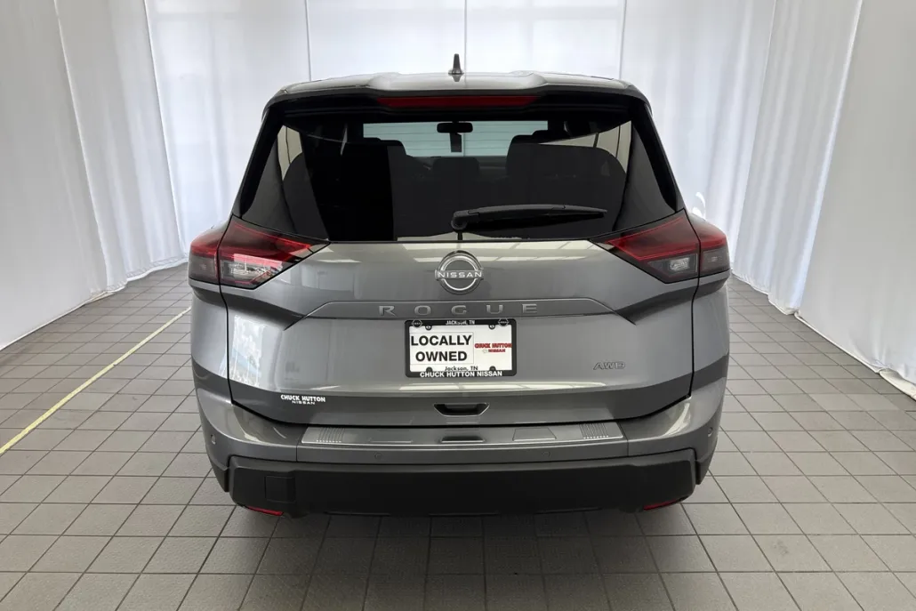 2026 Nissan Rogue SV photo 1