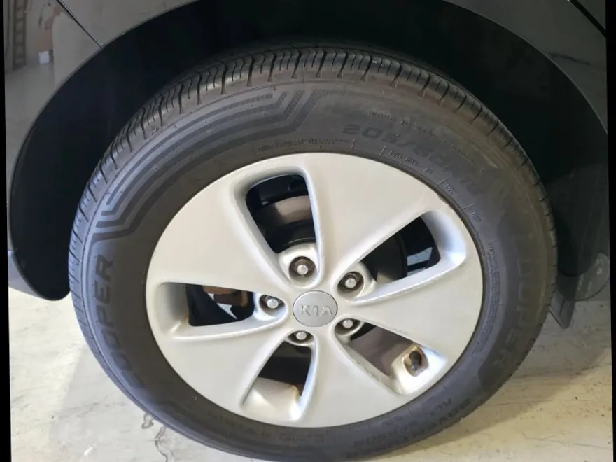 2014 Kia Soul Base photo 1